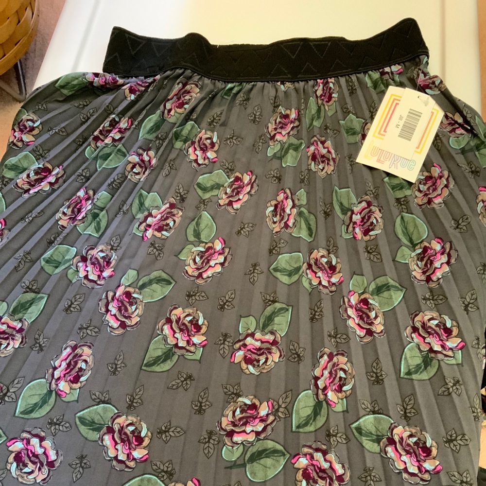 Lularoe med Jill skirt floral new